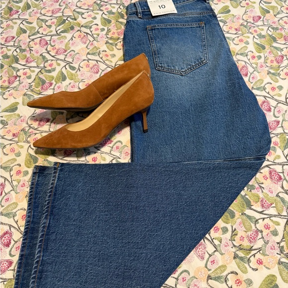 Ann Taylor Denim - Ann Taylor Blue Straight Leg Women's Jeans